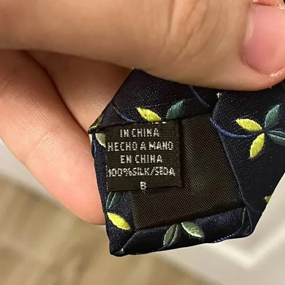 Men’s Geoffrey Beene Tie - Picture 4 of 6